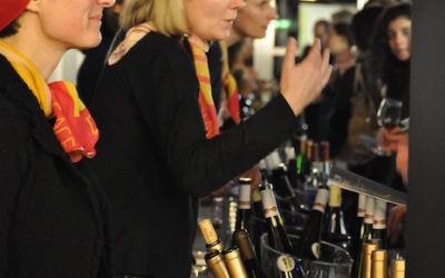 Vinifilles et Femmes du vin illuminent le soir montpelliérain